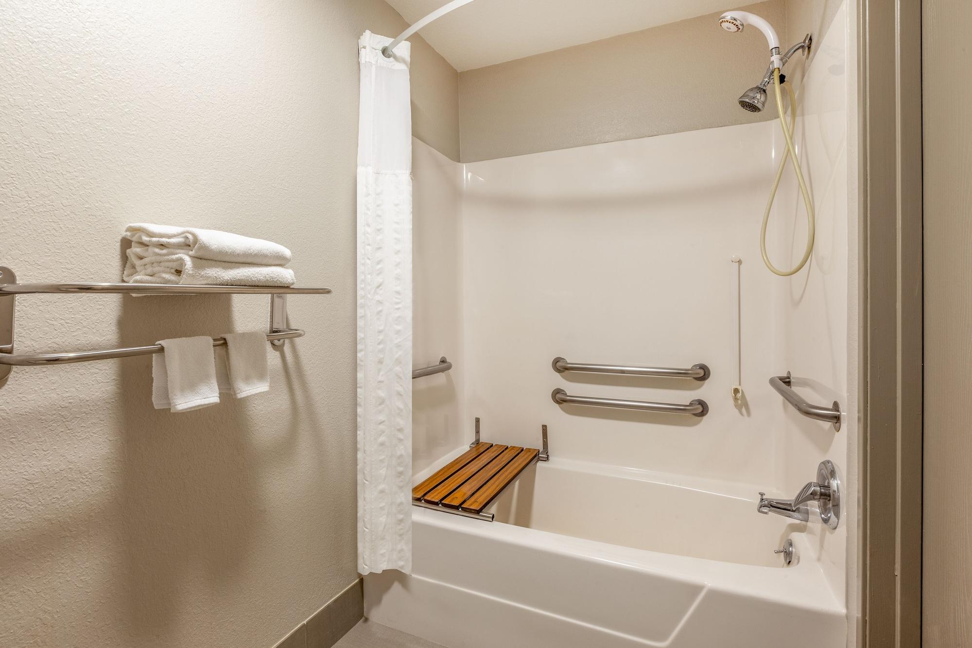 Days Inn By Wyndham Racine/Sturtevant Buitenkant foto