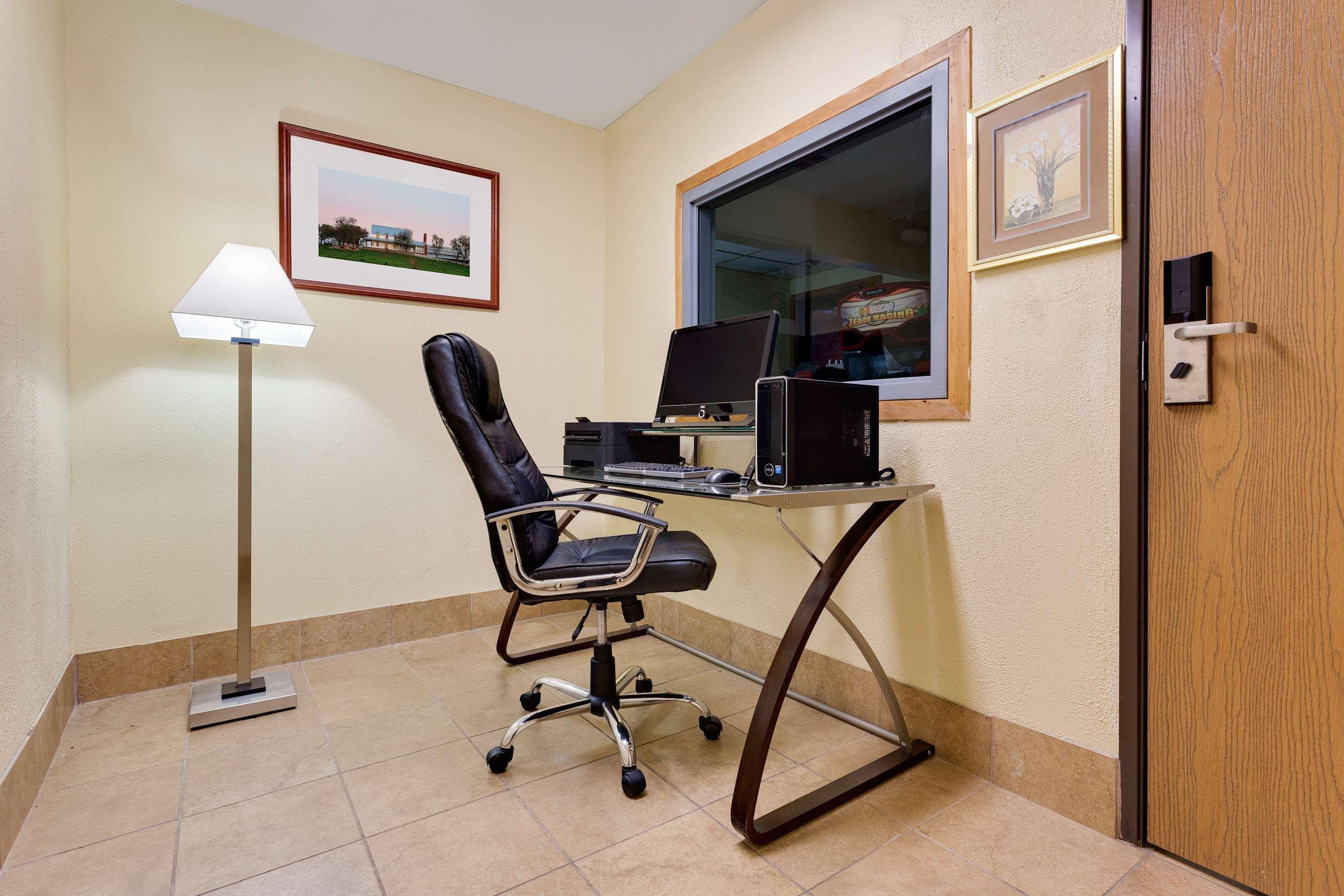 Days Inn By Wyndham Racine/Sturtevant Buitenkant foto